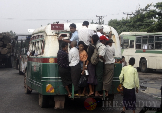 Daily life of the grassroots, 28 Feb 2012, Yangon, Burma.