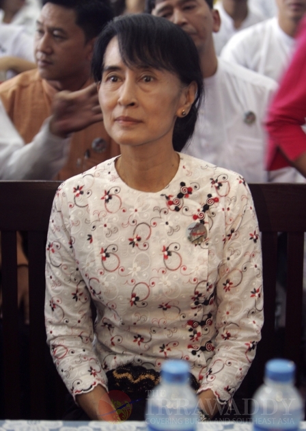 Daw Suu attends a ceremony of the 24th anniversary of Yangon University Students movement at Taw Win Hnin Si restaurant Friday,16 March 2012, in Yangon, Myanmar.