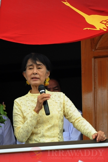 Aung San Suu Kyi opens NLD branch office in Naypyitaw