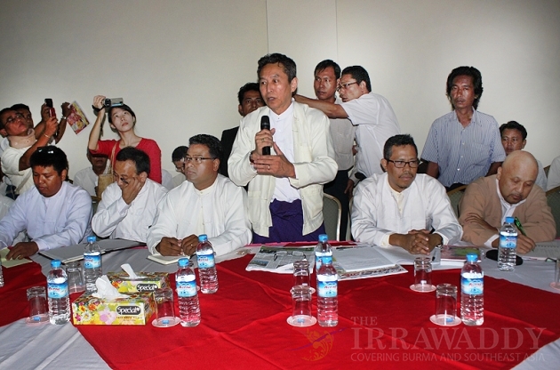 Meeting between democracy parties and the Burmese Peace Mission