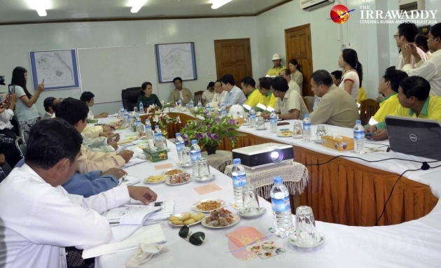 Aung San suu kyi visits Aung San suu kyi visits