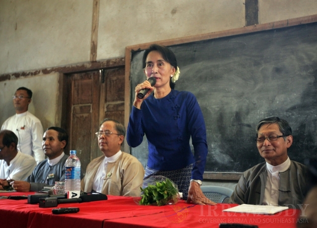 Aung San suu kyi visits Letpadaung copper mine