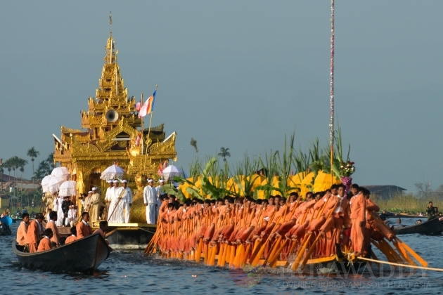 Phaung daw oo pagoda festival
