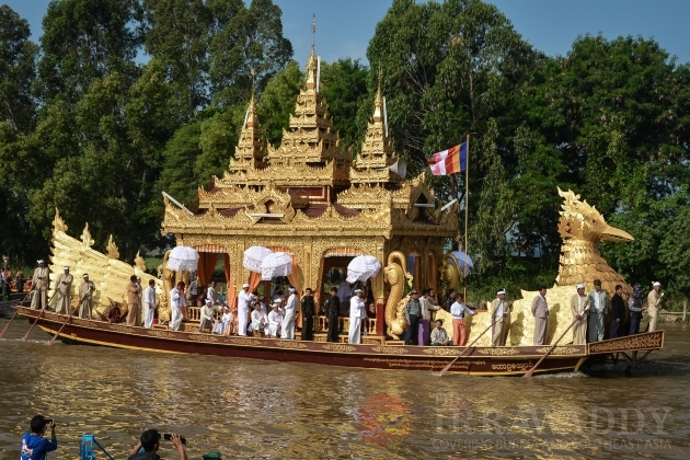 Phaung daw oo pagoda festival