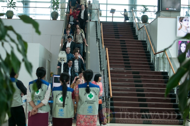 USA hikers arrive USA hikers arrive