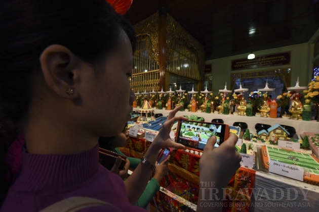 Shwedagon Pagoda packed with devotees on Full Moon Day of Tabaung