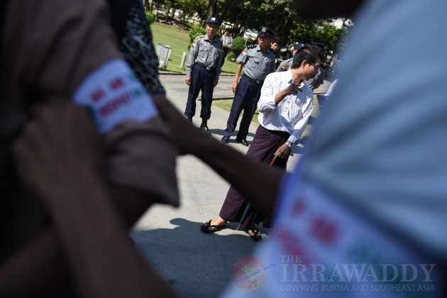 White armband campaign begins White armband campaign begins