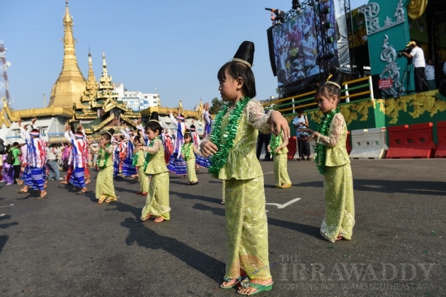 Rangoon Thingyan water festival 2015