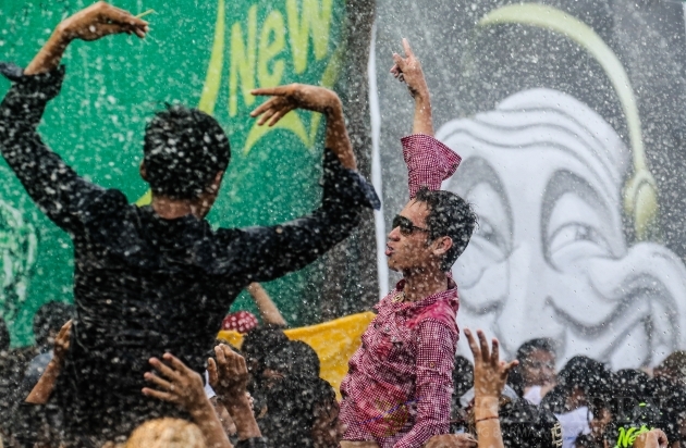 Rangoon Thingyan water festival