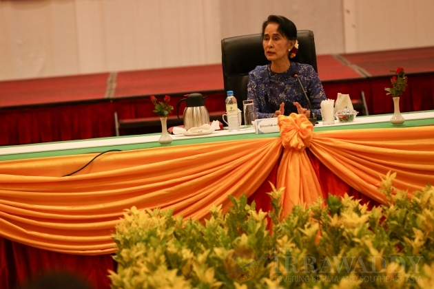 Suu Kyi Calls for ‘Panglong-Style’ Peace Summit