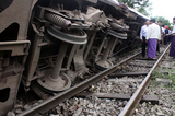 Commuter train slipped from railway line on Thursday  September 1, 2011, in Yangon, between Bu-tar-yone street and Hletan Railway Station. 4 people wounded.
