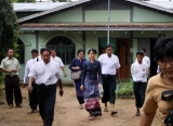 07-09-12 Suu Kyi – PHOTO – khin Maung Win Myanmar pro-democracy leader Aung San Suu Kyi visits Kaw-Hmu township where she won a parliamentary seat during the April 1st By-Election in Yangon, Myanmar.
