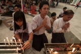 The University Hiking and Mountaineering Association held a ceremony to pray for the two trekkers who went up to the peak of Khakaborazi in Kachin State, which is said to be the highest mountain in Southeast Asia that lost contact with their team and still cannot be found till 12th day after they have been lost at the Shwedagone Pagoda in Yangon on 13th September.