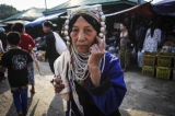 An ethnic Lisu woman at the main market in Kengtung on May 10, 2015. (Photo: JPaing / The Irrawaddy)