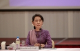State Counselor Aung San Suu Kyi held a meeting with peace negotiation teams in Naypyidaw on July 5,2016 . (Photo: Htet Naing Zaw / The Irrawaddy)