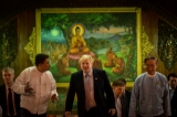 British Foreign Secretary Boris Johnson, who is now in Burma on an official trip, visited Rangoon’s Shwedagon Pagoda on Jan 21 ,2017.  (Photos: Pyay Kyaw / The Irrawaddy)